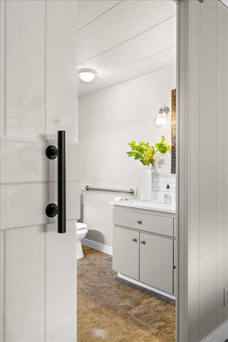 3431 S Pacific Highway SPC 98, Medford, OR 97501