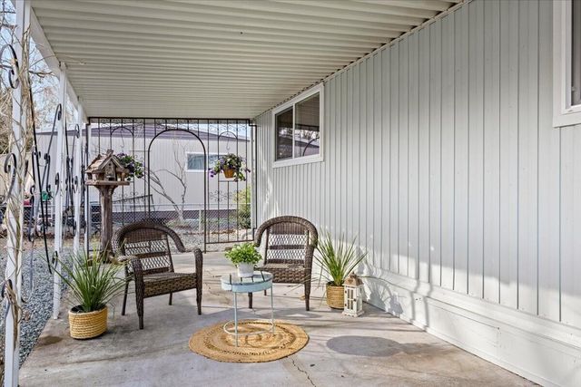 3431 S Pacific Highway SPC 98, Medford, OR 97501