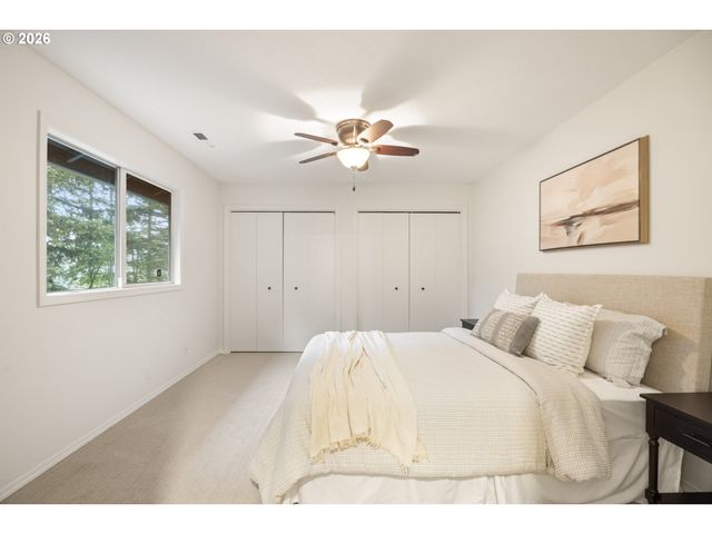 38015 Se FALL CREEK Rd, Estacada, OR 97023