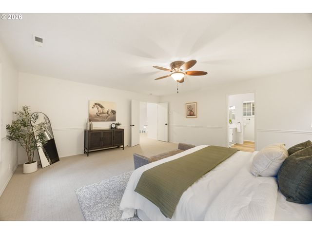 38015 Se FALL CREEK Rd, Estacada, OR 97023