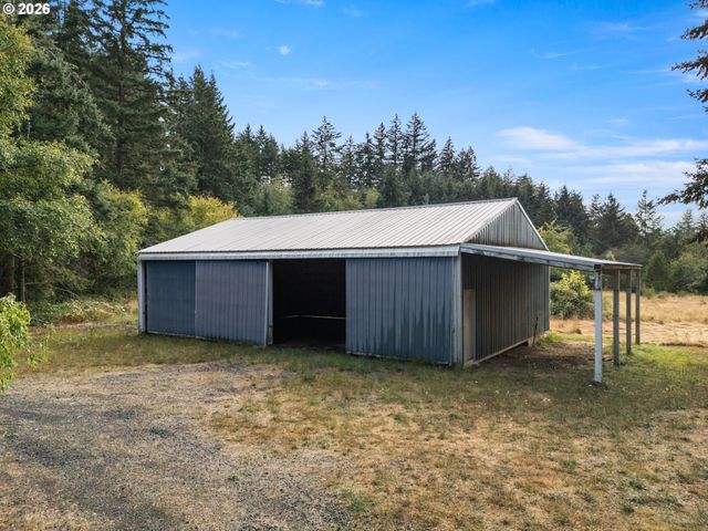 38015 Se FALL CREEK Rd, Estacada, OR 97023
