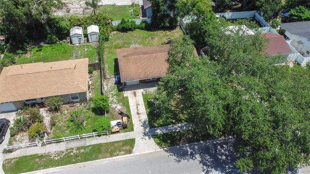 911 W GASTON PLACE, Tampa, FL 33604