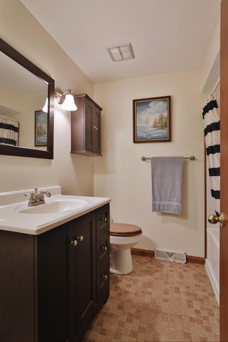 867 Overbrook Service Drive, Columbus, OH 43224