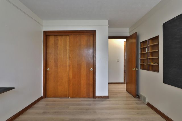 867 Overbrook Service Drive, Columbus, OH 43224