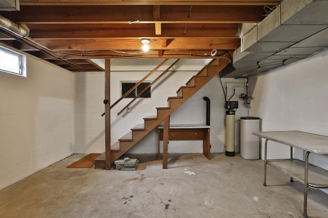 867 Overbrook Service Drive, Columbus, OH 43224