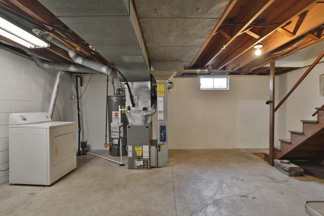 867 Overbrook Service Drive, Columbus, OH 43224