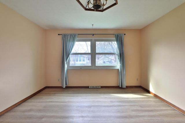 867 Overbrook Service Drive, Columbus, OH 43224