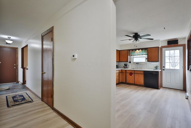 867 Overbrook Service Drive, Columbus, OH 43224