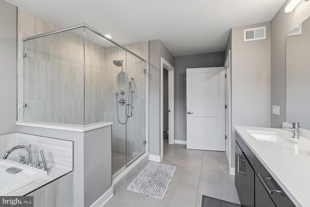 4586 RIVERSIDE WAY, Philadelphia, PA 19127