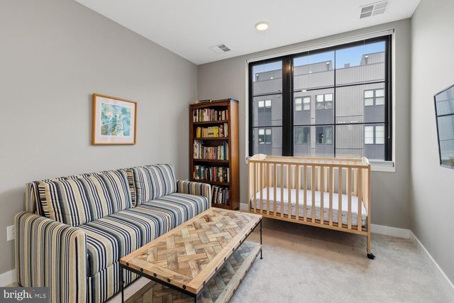 4586 RIVERSIDE WAY, Philadelphia, PA 19127