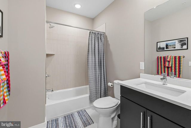 4586 RIVERSIDE WAY, Philadelphia, PA 19127