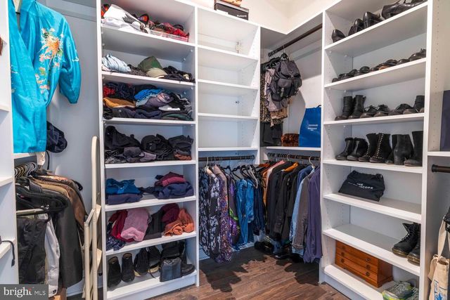 4586 RIVERSIDE WAY, Philadelphia, PA 19127