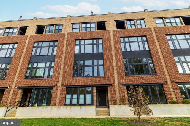 4586 RIVERSIDE WAY, Philadelphia, PA 19127