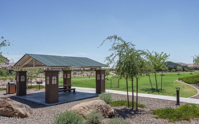 19924 W RANCHO Drive, Litchfield Park, AZ 85340