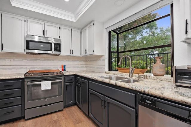 701 Concerto Gln, Escondido, CA 92025