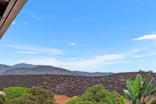 701 Concerto Gln, Escondido, CA 92025