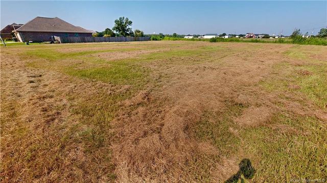 622 Woodland Street, Iowa, LA 70647