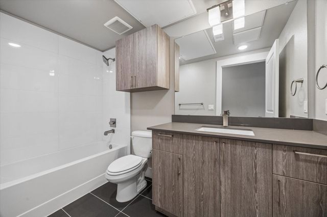 4819 Caroline Street 104, Houston, TX 77004