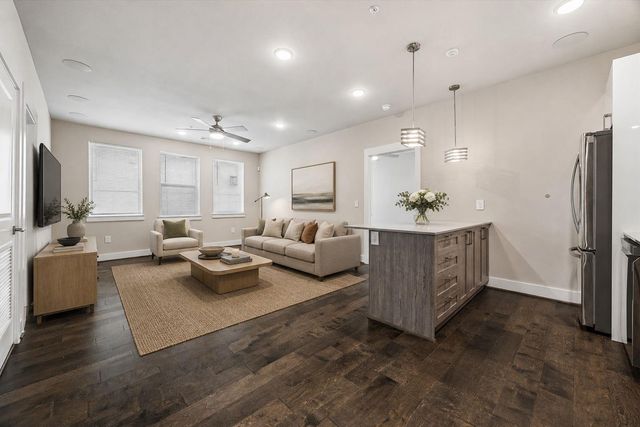4819 Caroline Street 104, Houston, TX 77004