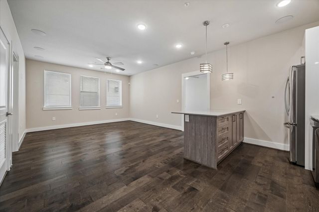 4819 Caroline Street 104, Houston, TX 77004