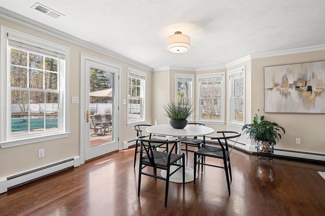 53 Mansfield St, Weymouth, MA 02190