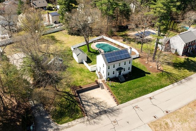 53 Mansfield St, Weymouth, MA 02190