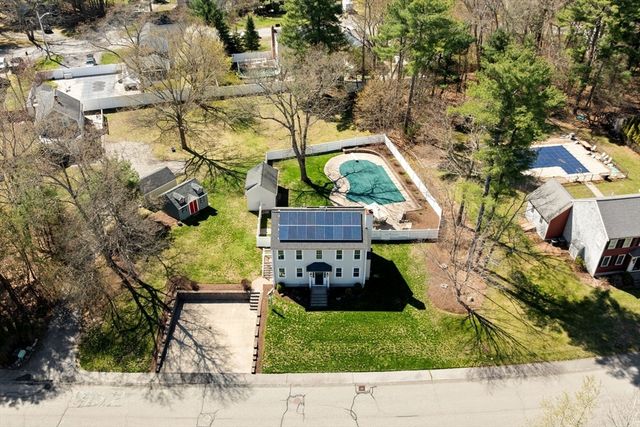 53 Mansfield St, Weymouth, MA 02190