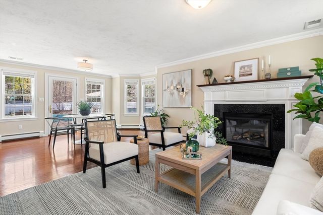 53 Mansfield St, Weymouth, MA 02190
