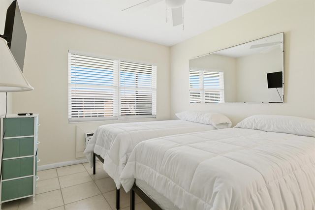 142 Norwich F, West Palm Beach, FL 33417