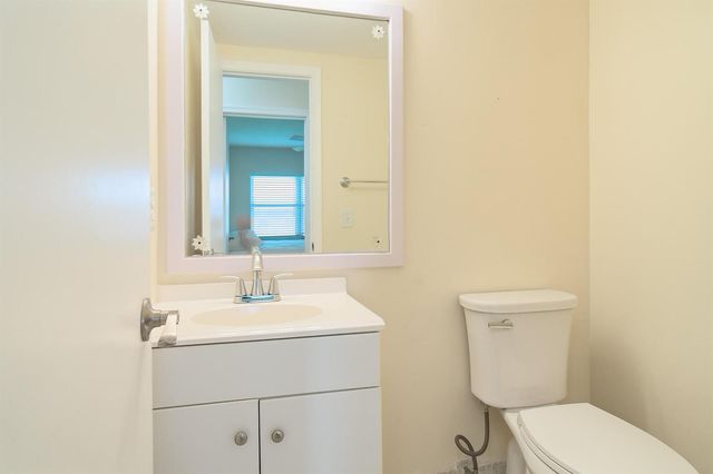 142 Norwich F, West Palm Beach, FL 33417