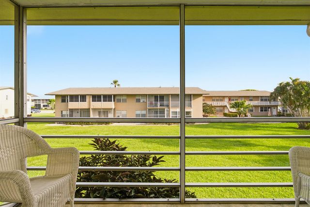 142 Norwich F, West Palm Beach, FL 33417