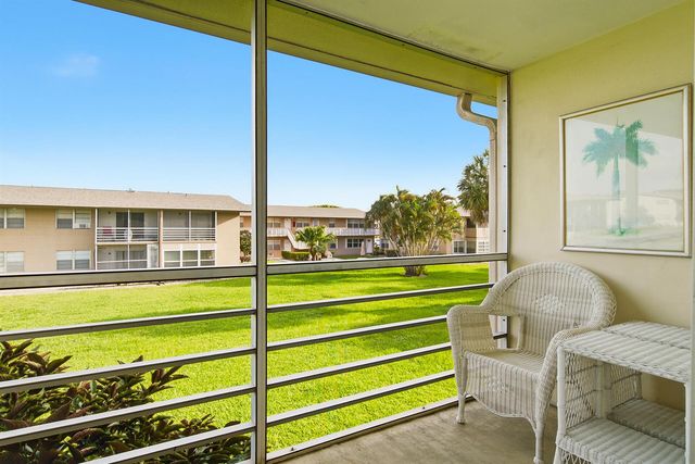 142 Norwich F, West Palm Beach, FL 33417