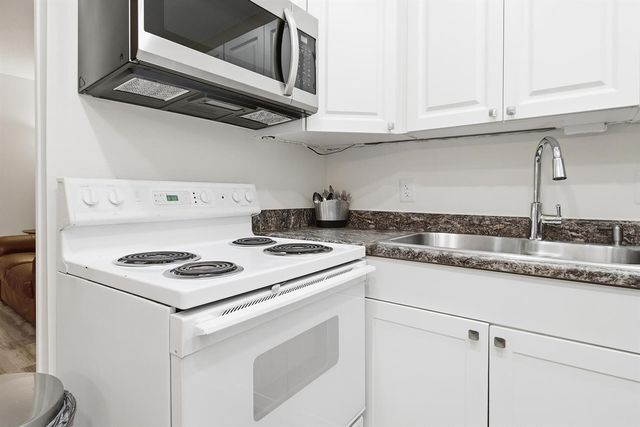 142 Norwich F, West Palm Beach, FL 33417