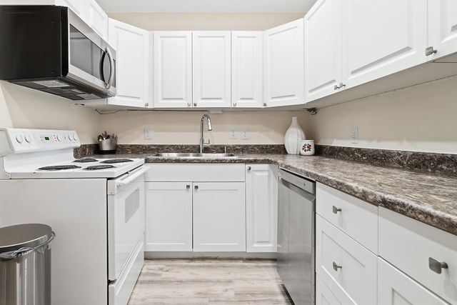 142 Norwich F, West Palm Beach, FL 33417