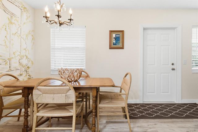 142 Norwich F, West Palm Beach, FL 33417