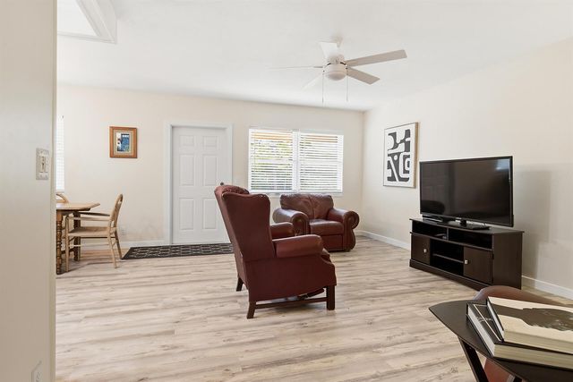 142 Norwich F, West Palm Beach, FL 33417