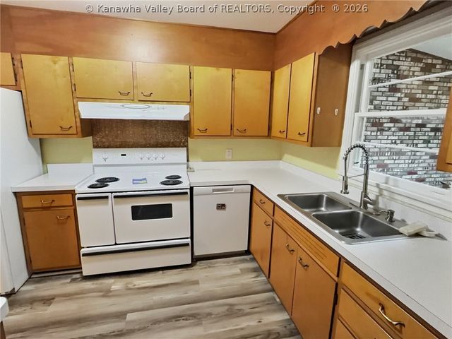729 Chappell Road, Charleston, WV 25304