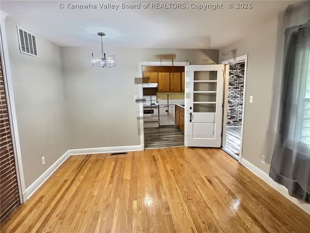 729 Chappell Road, Charleston, WV 25304