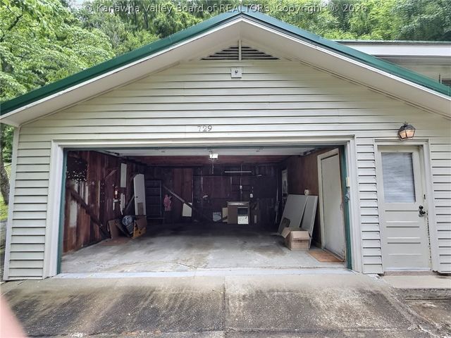 729 Chappell Road, Charleston, WV 25304