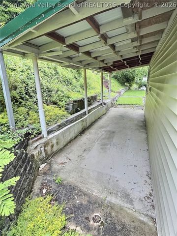 729 Chappell Road, Charleston, WV 25304