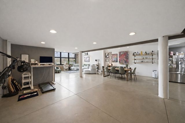 407 N Elizabeth Street 101B, Chicago, IL 60642