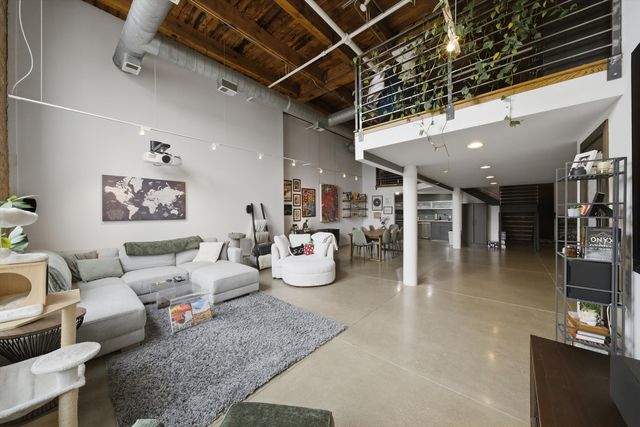 407 N Elizabeth Street 101B, Chicago, IL 60642