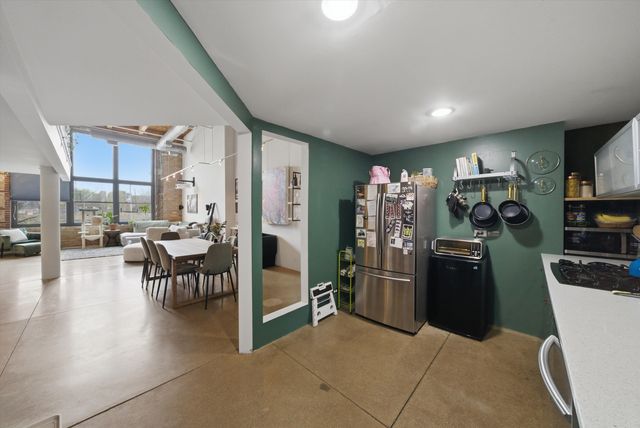 407 N Elizabeth Street 101B, Chicago, IL 60642