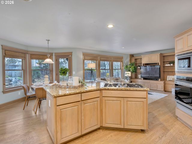 16635 Se SUNRIDGE Ln, Milwaukie, OR 97267