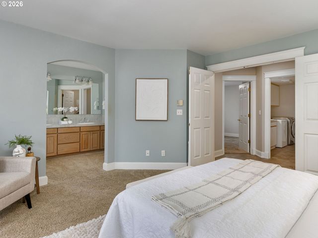 16635 Se SUNRIDGE Ln, Milwaukie, OR 97267