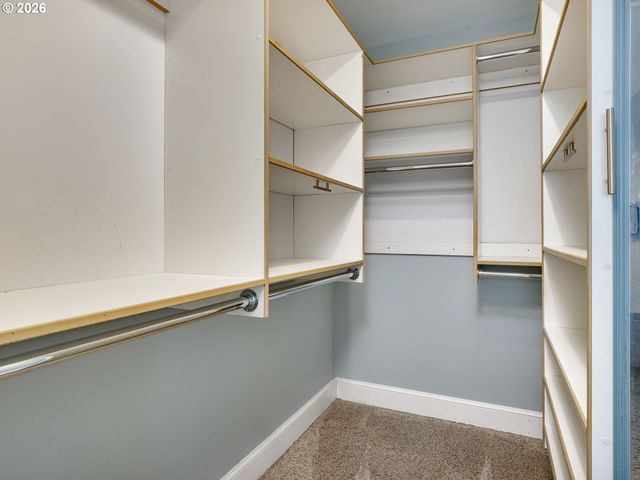 16635 Se SUNRIDGE Ln, Milwaukie, OR 97267