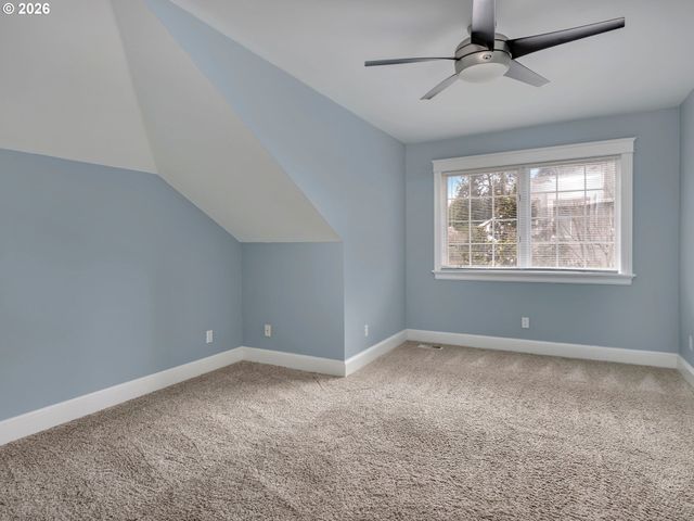 16635 Se SUNRIDGE Ln, Milwaukie, OR 97267