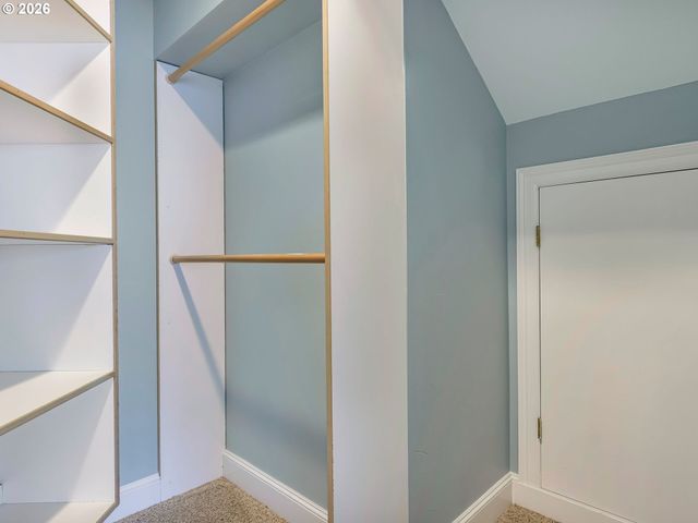 16635 Se SUNRIDGE Ln, Milwaukie, OR 97267