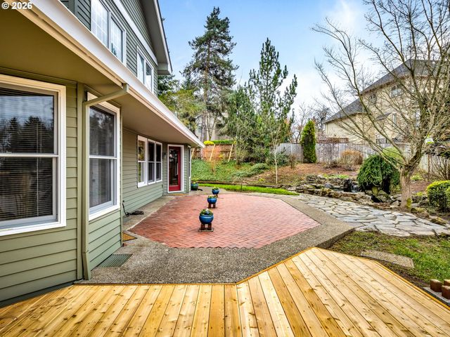 16635 Se SUNRIDGE Ln, Milwaukie, OR 97267