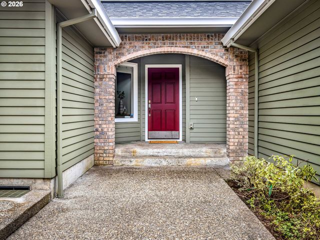 16635 Se SUNRIDGE Ln, Milwaukie, OR 97267